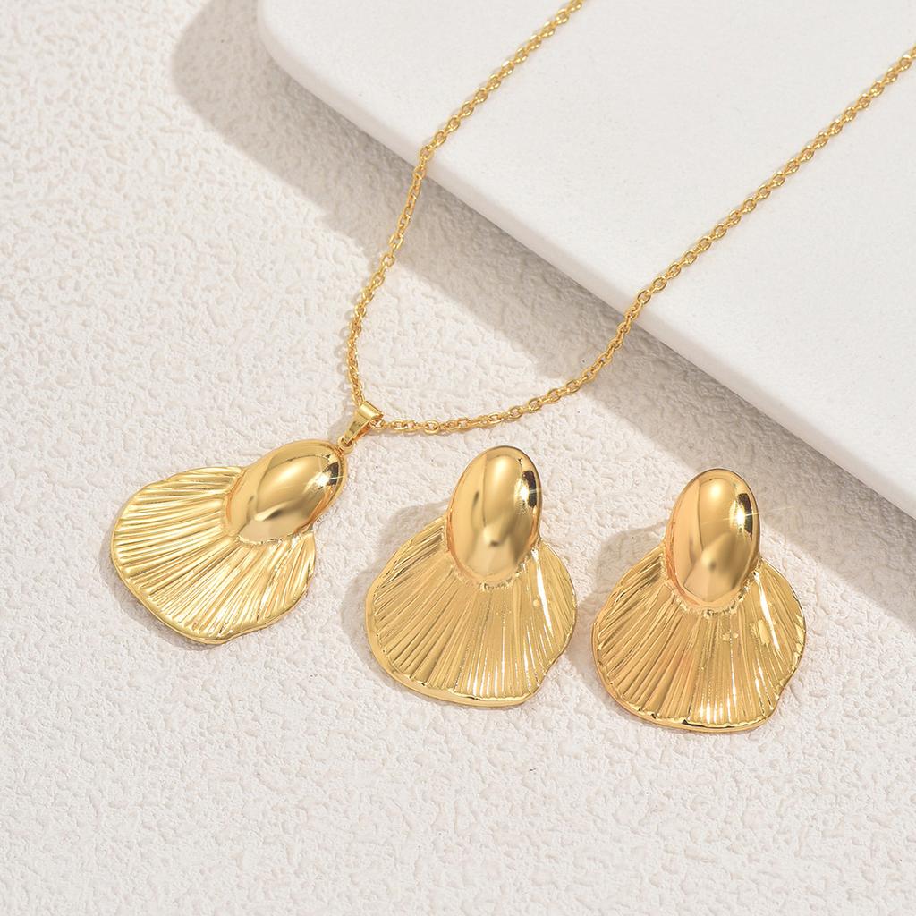 Women's Geometric Necklace Set Niche Flower Leaf Texture Design Earrings Versatile Jewelry Women