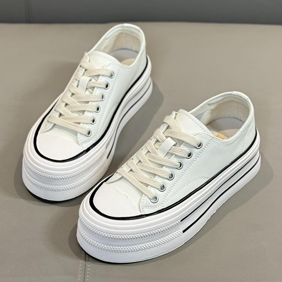 Platform Canvas Shoes Women's 2025 Spring New Small Casual Sports Board Shoes Versatile Popular Muffin White Shoes