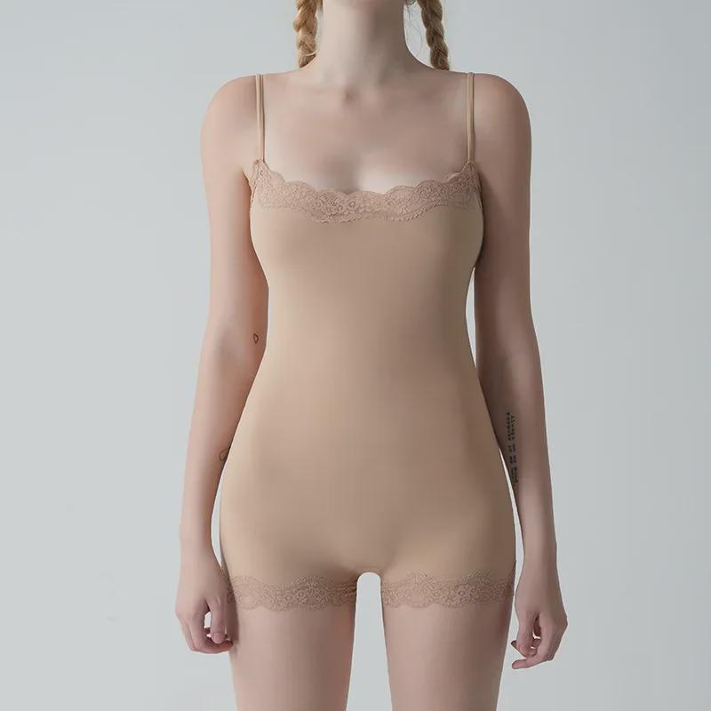 Сексуальный европейский и американский кружевной облегающий комбинезон с открытой спиной, регулируемыми бретелями и дышащим дизайном, приподнимающим бедра