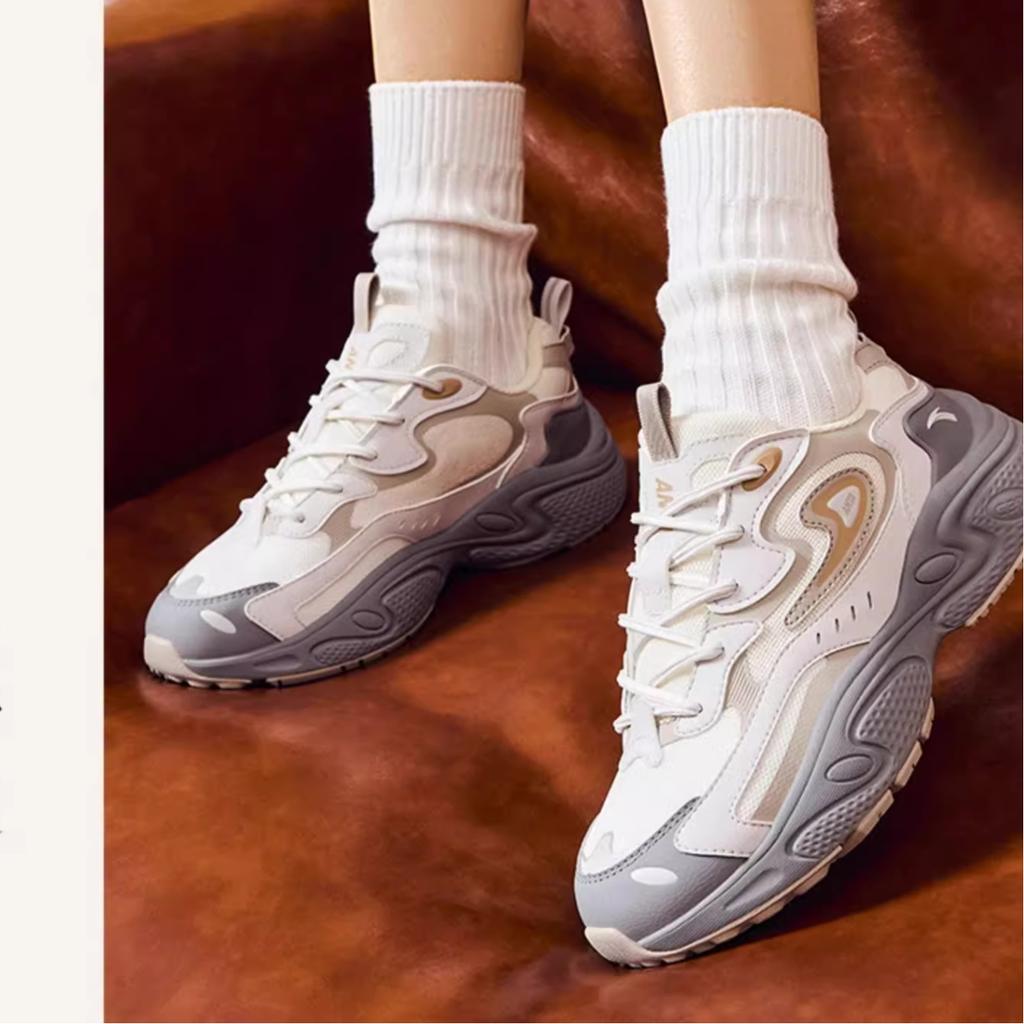 Anta Fabric Synthetic Leather TPU Starlight Trendy Versatile Lightweight Increased Height Low-Top Dad Shoes Women Sneaker White Gray 922348836-7