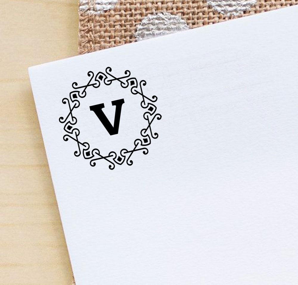 Printtoo Alphabet V Monogram Octagon Celtic Swirl Frame Self Inking Rubber Stamp Office