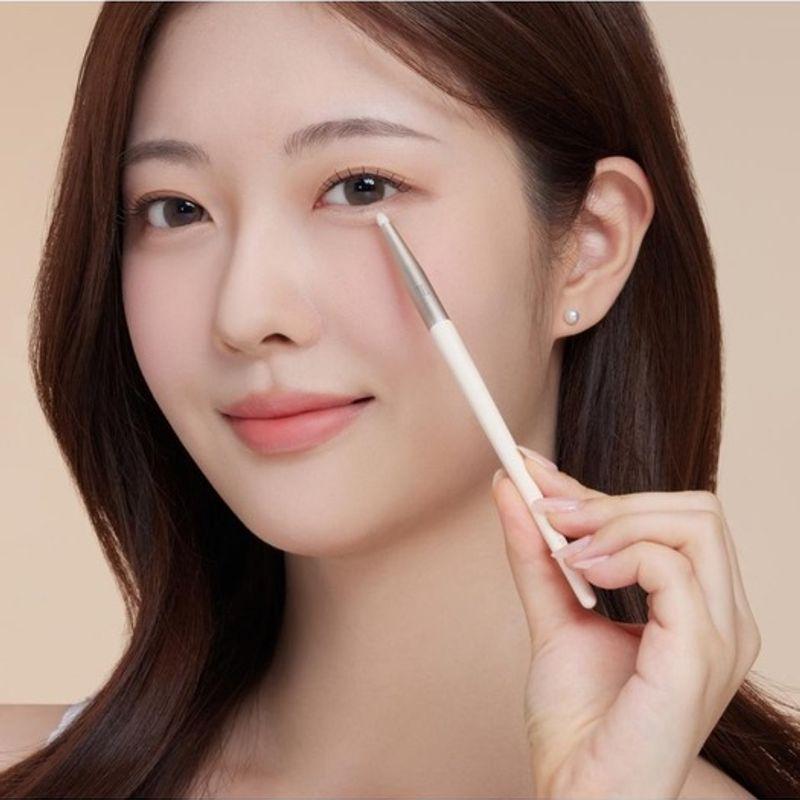 Tulip Under Eye Brush