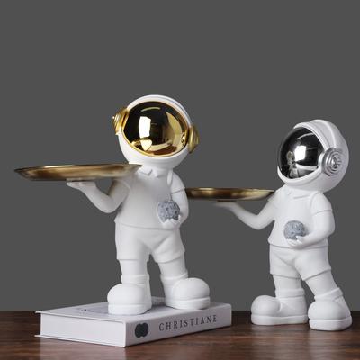Скандинавская статуэтка астронавта с подносом Фигурки космонавтов Смоляное украшение Домашний декор Настольное украшение для гостиной Хранение ключей Подарок для детей