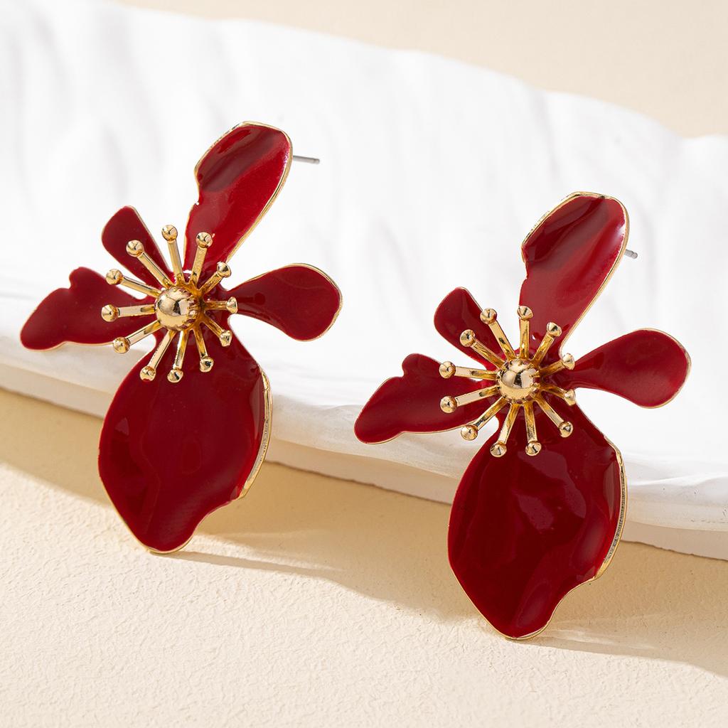 Temperament Creative Color Dopamine Metal Irregular Design Sense Large Flower Earrings Women'S Holiday Wind Earrings