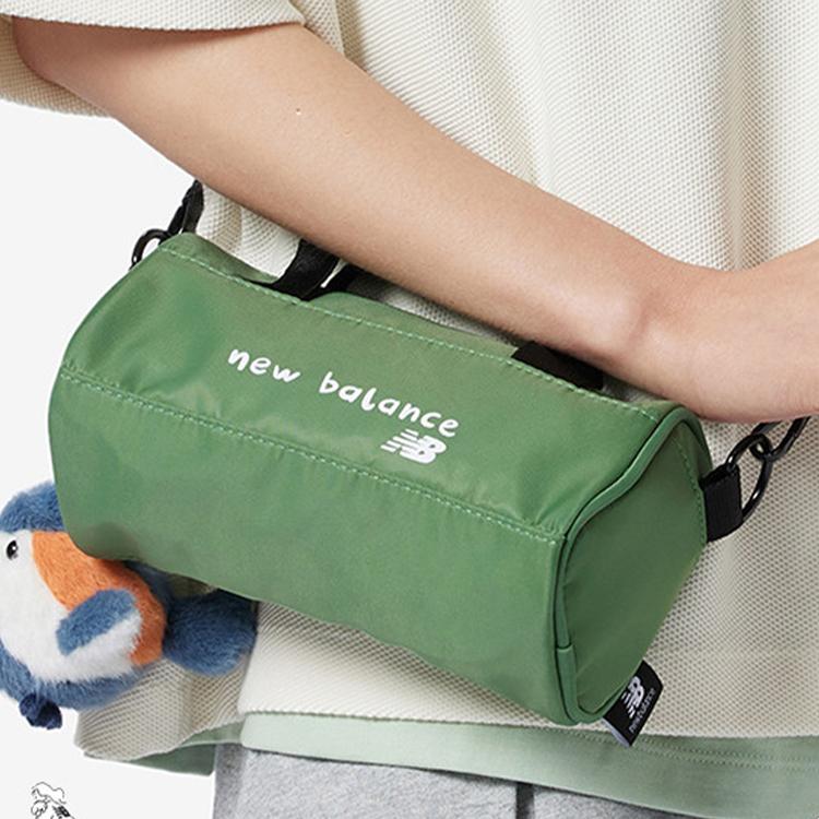 New Balance Fashionable Versatile Detachable Shoulder Strap Fabric Crossbody Bag Unisex bags Green LAB42411-OVN