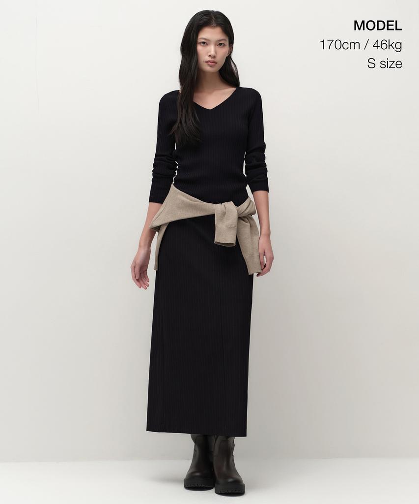 MUSINSA STANDARD WOMAN Women'S Wide Ribbed Slim V-Neck Knit [Black]