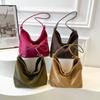 Vintage Suede Bag Women's Autumn 2025 Popular Textured Shoulder Bag Large Capacity Tote Bag Commuter Bag