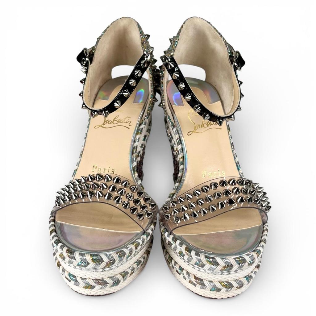 Безупречные босоножки Christian Louboutin на танкетке со шипами Серебристо-бежевые 35 Б/у