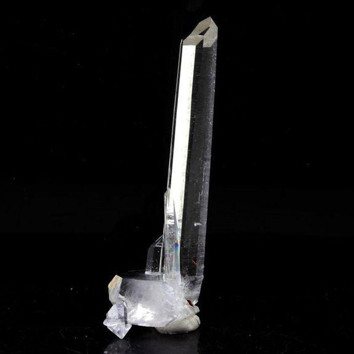 Pierres et Minéraux. Quartz biterminé. 29.5 ct. La Gardette Mine, Bourg d'Oisans, Isère, France.