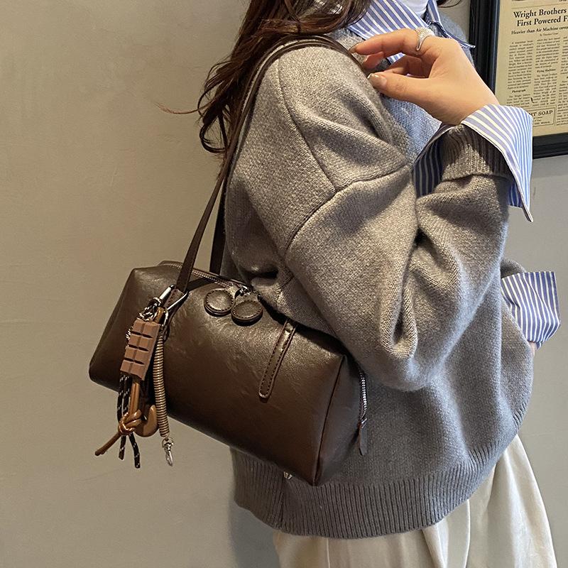 Индивидуальная сумка через плечо ниша 2025 новая ретро текстура ниша повседневная универсальная сумочка простая Бостон