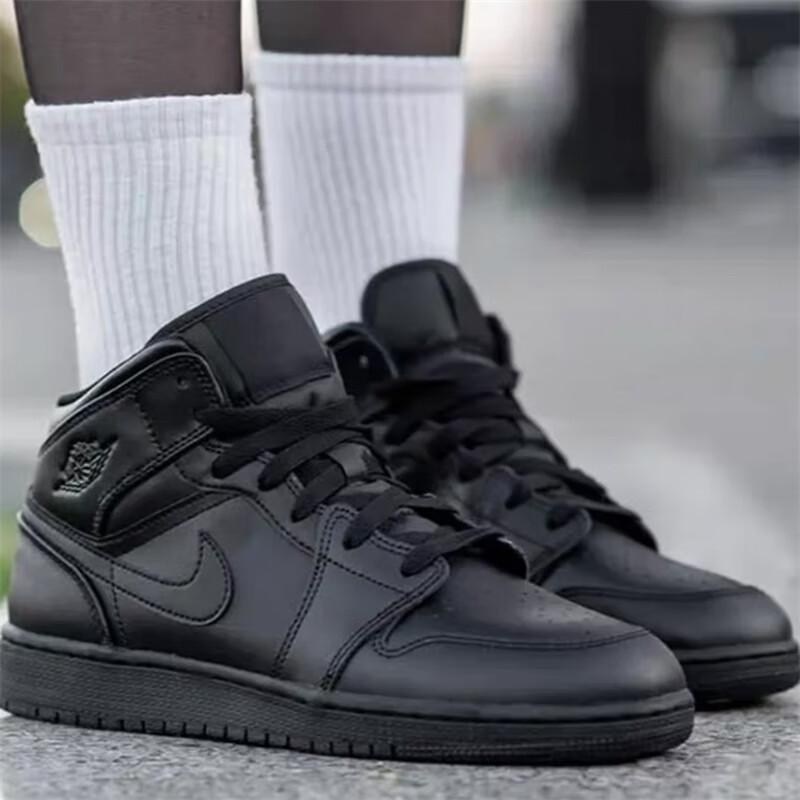 Air Jordan 1 Mid GS Triple Black 554725-093