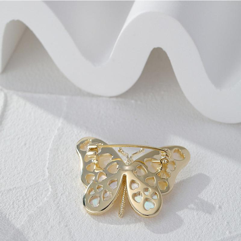 New Shell Crystal Butterfly Brooches For Women Trendy Elegant Brooch Pins Party Wedding Clothing Accessories Jewelry Gift