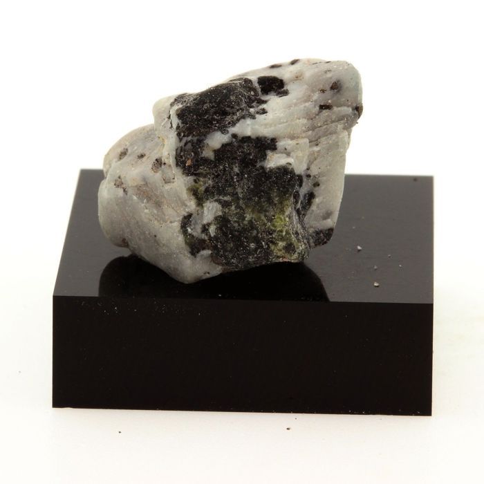 Ludwigite 34.9 carats