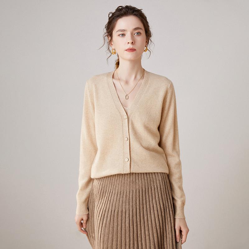 Women's V-Neck Cashmere Cardigan: Autumn/Winter Slimming Sweater Coat Made from Wool Knitwear