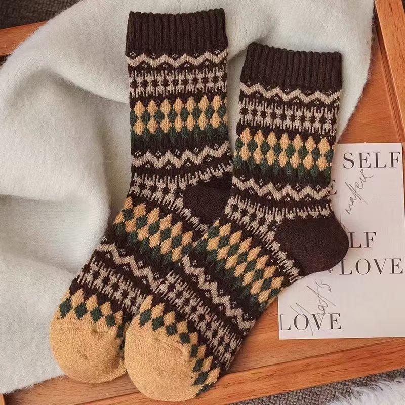 Retro Coffee-colored Socks for Women In Autumn and Winter, Ethnic Style, Thick and Warm Wool and Cotton Socks, Long Socks for Winter