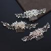 Украшения Свадебное головное украшение Цветок Стразы Заколка Характер Жемчужные гребни для волос Свадебная церемония