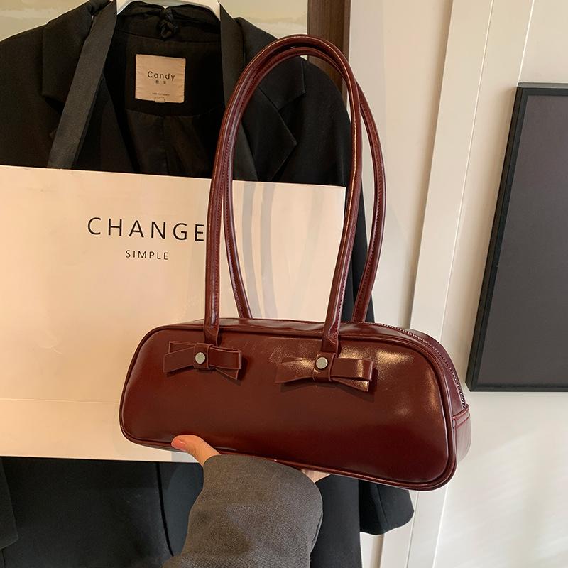 Сумка через плечо для женщин 2024 года, новая, высокая чувственность, женская, большая емкость, нишевый дизайн, знаменитость, взрыв, сумка через плечо