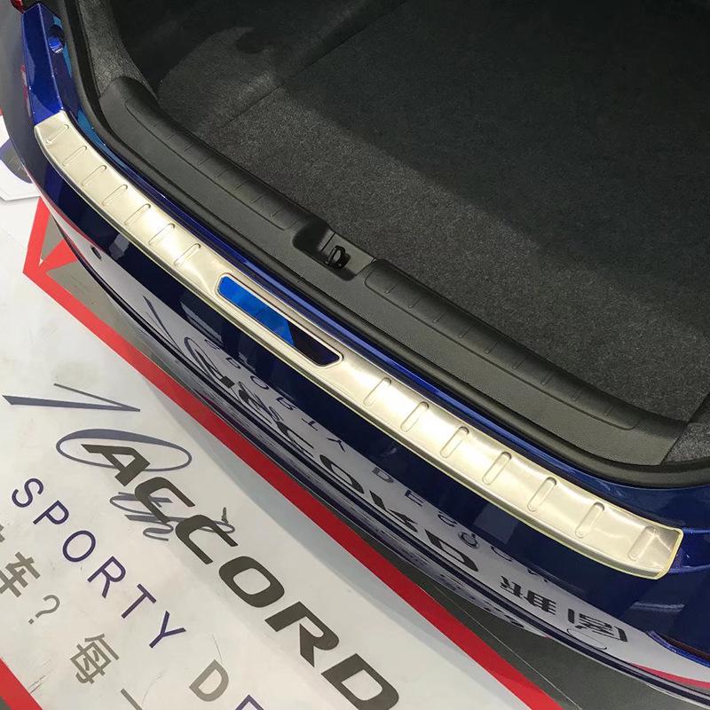 Защитная накладка на порог заднего бампера Honda Accord 10-го поколения - Нержавеющая сталь