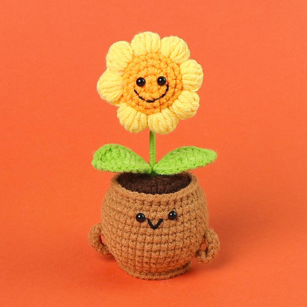 Cute Crochet Sunflowers with Potted Funny Kintted Flower Car Table Decor Handwoven Plant Gift Graduation Gifts