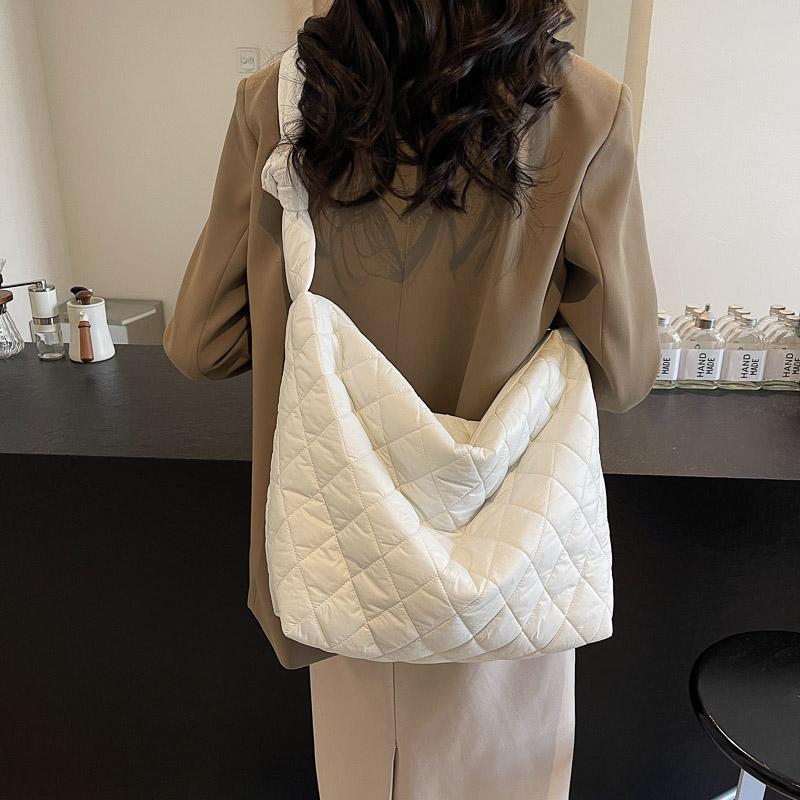 Women's Cloud Pleated Tote Bag Women's Lightweight Large Capacity Crossbody Underarm Bag