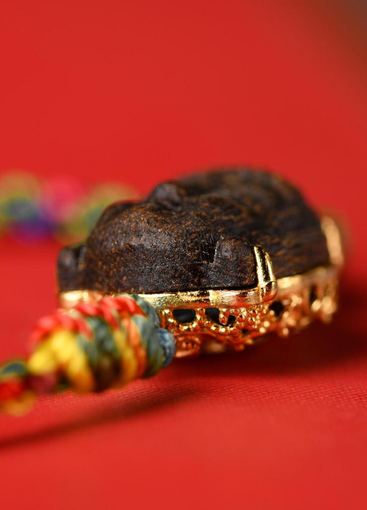 Exquisitely Hand-Carved Buddha Agarwood Bracelet with Qi Nan Bead - Keeps You Safe, Perfect for DIY Projects