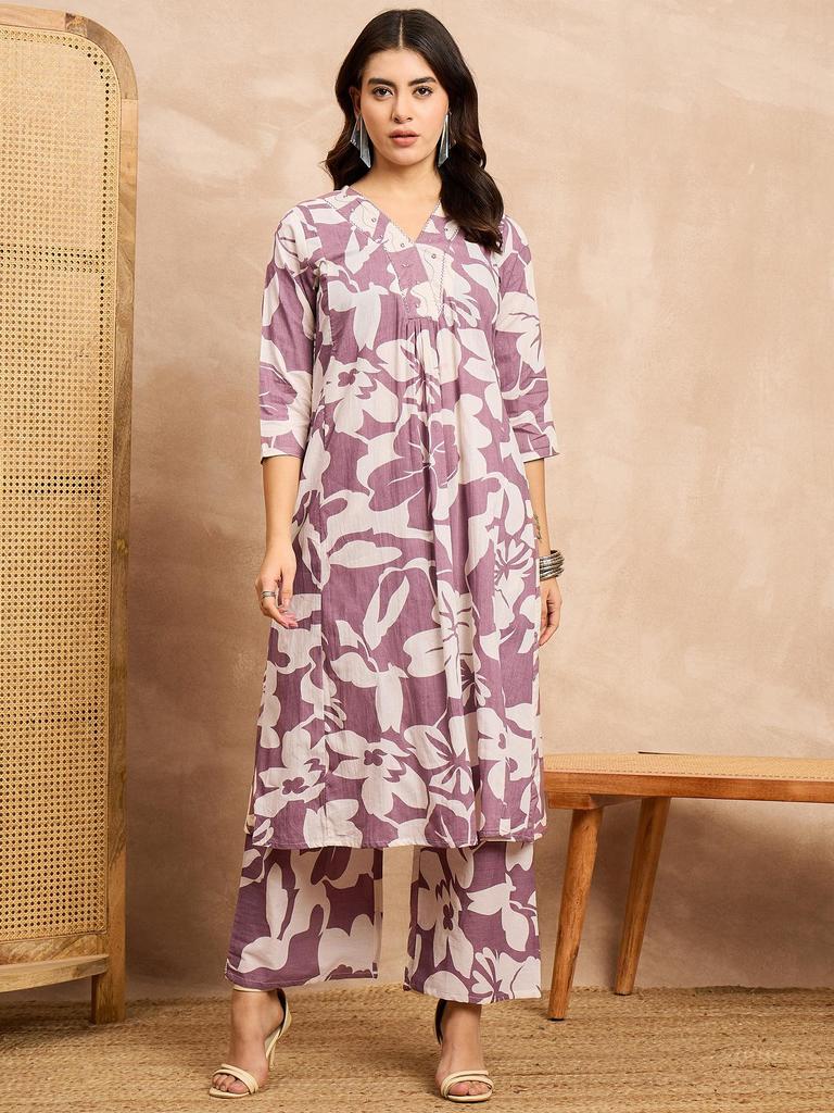 Туника А-силуэта с цветочным принтом и комплекты палаццо