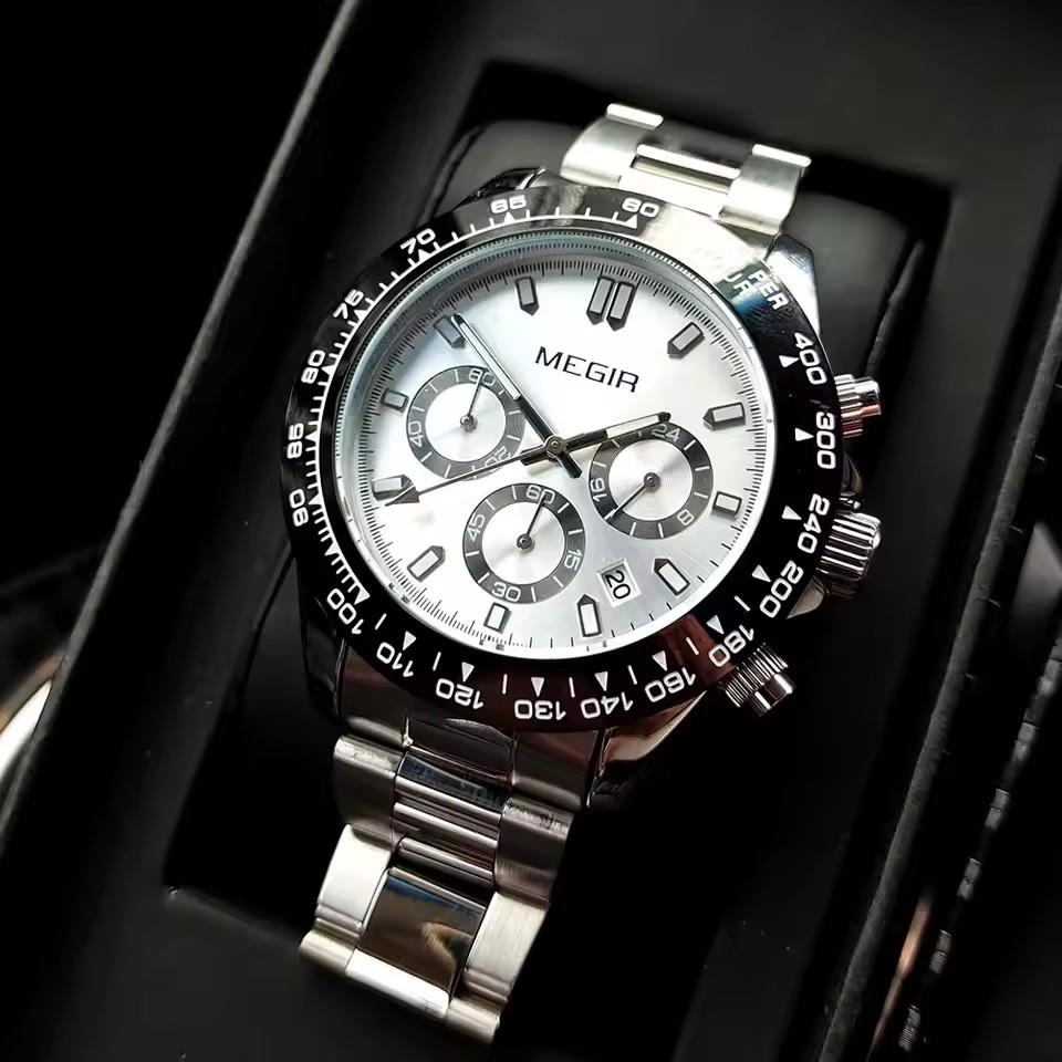 Megir 8104G 8104 Sports Quartz Watches Stainless Steel Band Men Watch Brand Luxury Three Dials Waterproof Chronograph Wristwatch