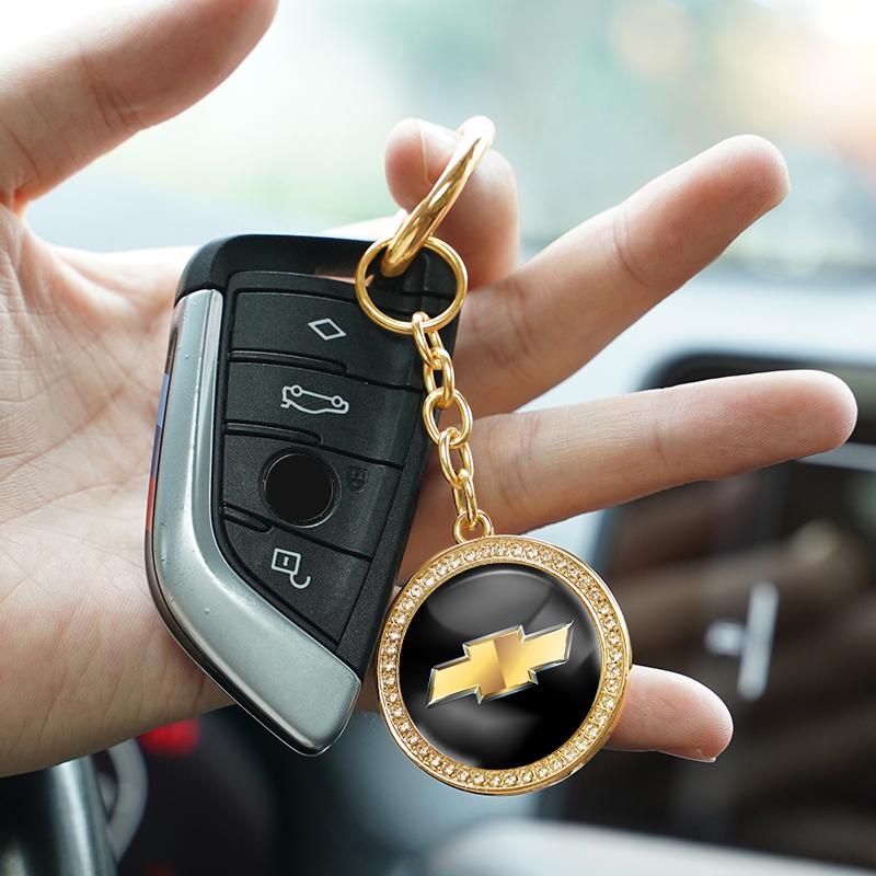 High Quality Car Logo Keychain Zinc Alloy Keyring For Chevrolet Bolt Spark Tahoe Z71 Aveo Impala Lacetti Malibu Sail SS Cruze SS
