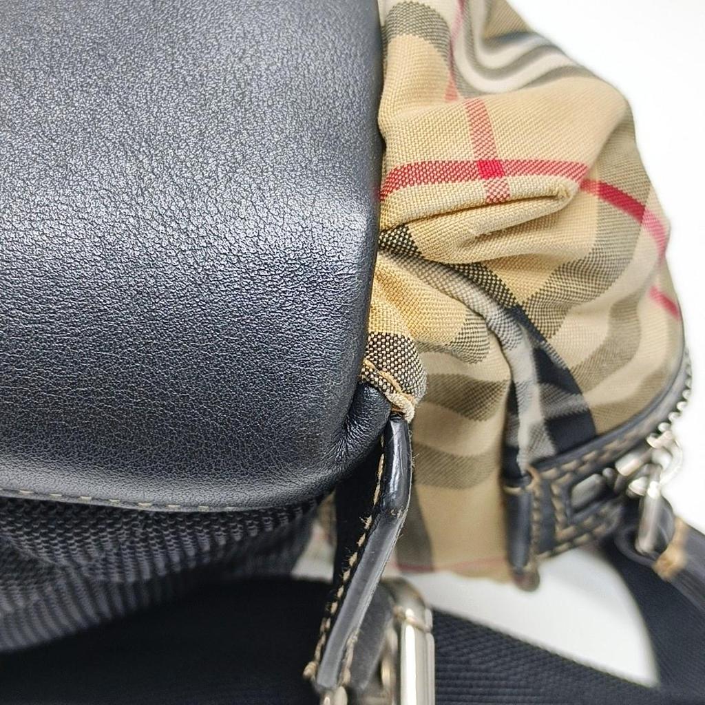 [Pre-Owned] Vintage Check Large Capacity Leather Backpack - Very Good #15AD4F4