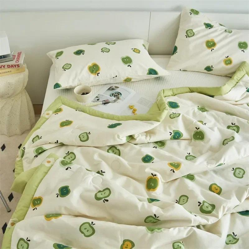 1PC Cotton Thin Quilt Lightweight Fluffy Summer Blanket Soft Breathable Summer Household Bedding Machine Washable Queen Quilt