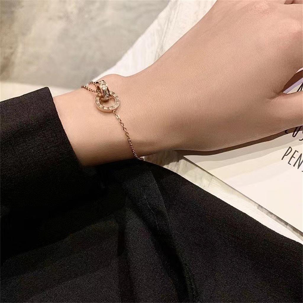 Classic Design Double Ring Splice Roman Font Women's Titanium Steel Bracelet Fashion Versatile Gold Charm Bracelet Jewelry