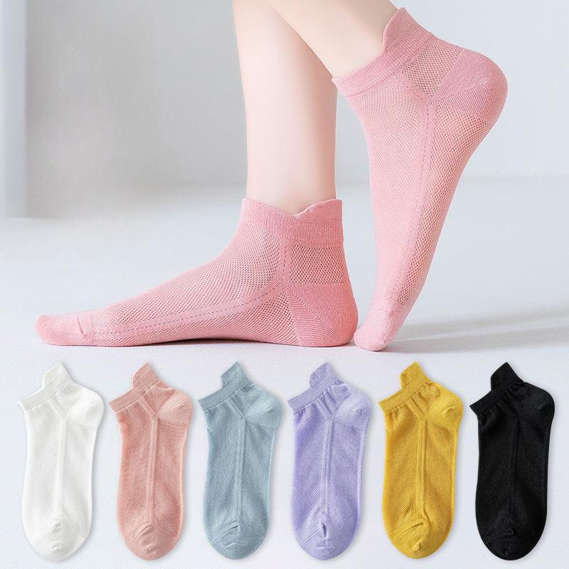 10 Pairs Soft Socks Crew Socks for Women Comfortable Breathable Assorted Colors Socks