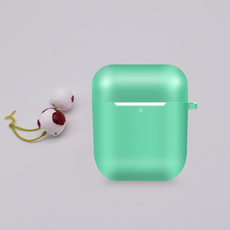 Силиконовый защитный чехол для наушников AirPods 2 — аксессуары второго поколения