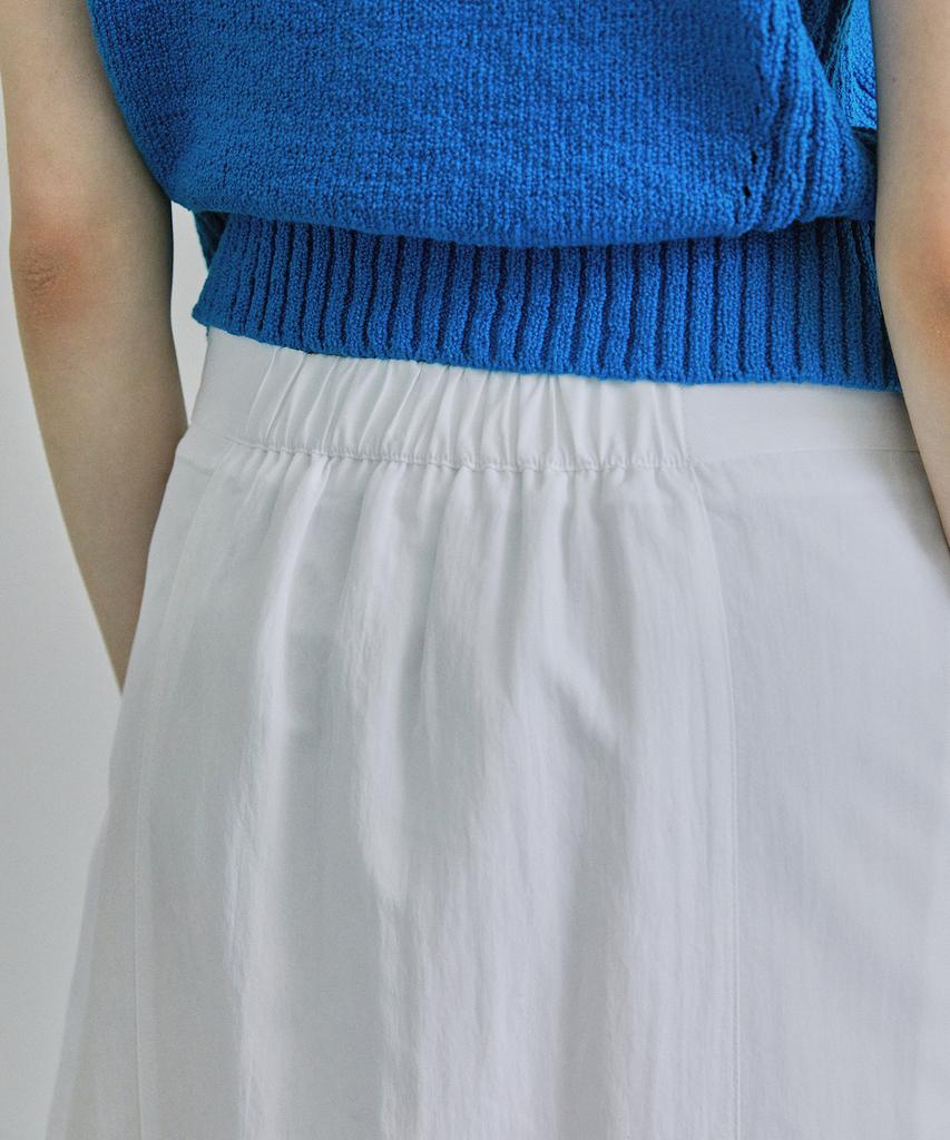 Ihr Cutting Line Flare Skirt / White