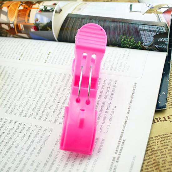 4 Pcs Plastic Bright Color Large Towel Pegs Clips Quilt Clothes Drying Tool Clip