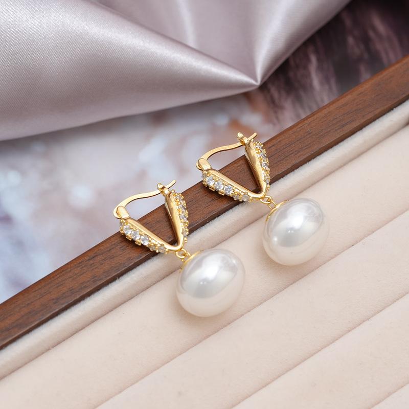 French Fashion Temperament Elegant Versatile Diamond-Encrusted Pearl Earrings Niche Design Light Luxury Earrings