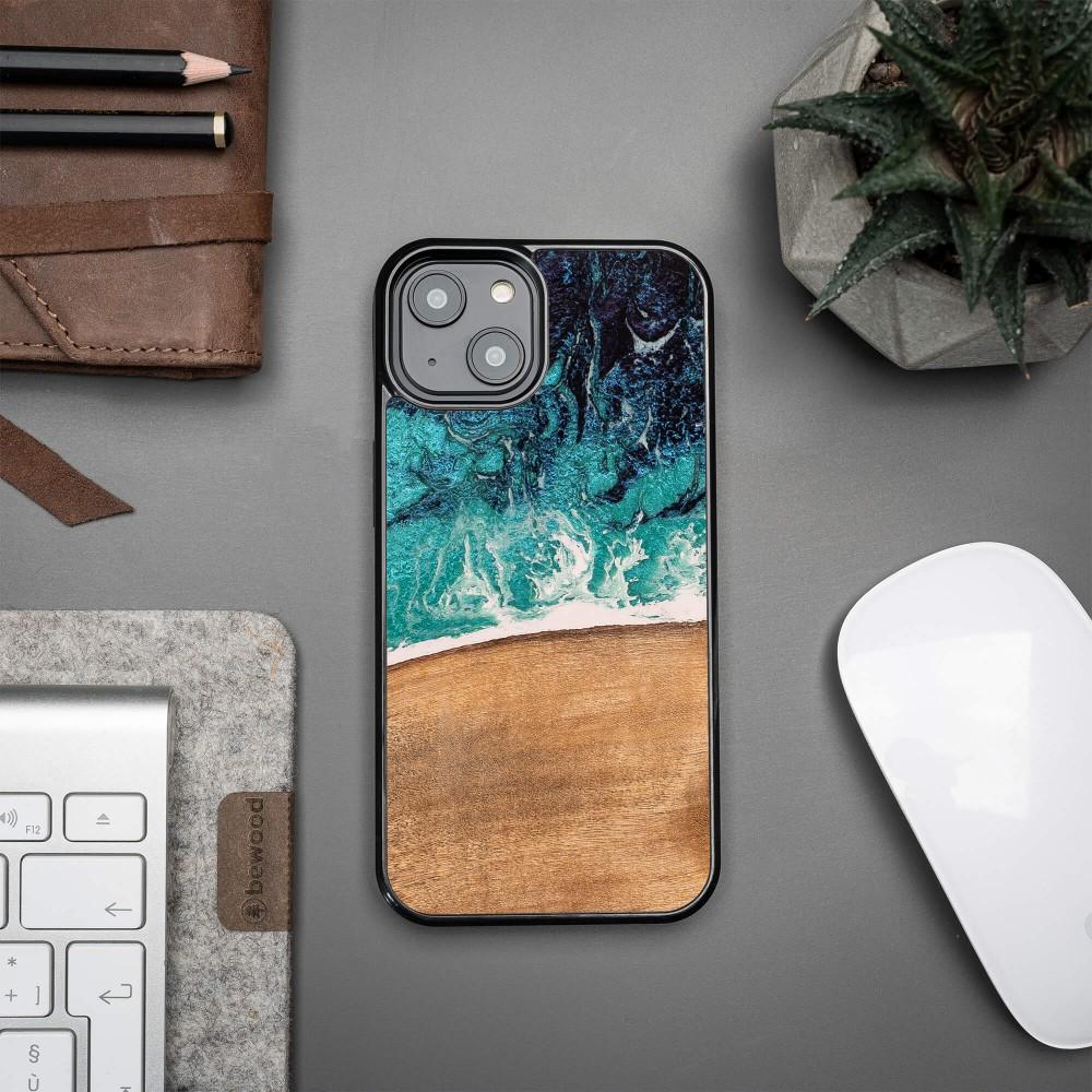 Bewood Unique case for iPhone 14 - Dream Island