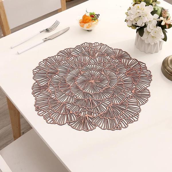 1pc Floral European-style Placemats PVC Hollow Bronzing Table Mats Hotel Thermal Insulation Non-slip Coffee Coasters Steak Plate Mats