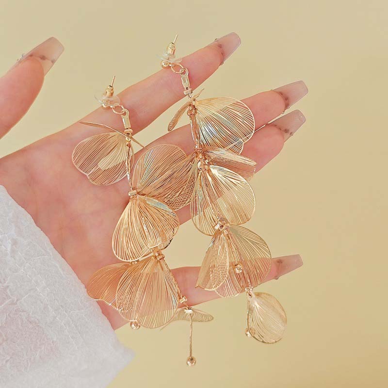 Модные длинные серьги-подвески с кисточками и лепестками для женщин, роскошные металлические серьги с кристаллами и полыми цветами, темпераментные серьги, свадебные циркониевые подарки