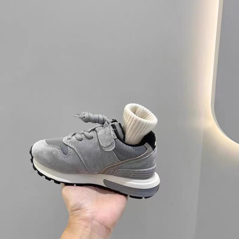 Детские спортивные ботинки с плюшем для мальчиков 2025