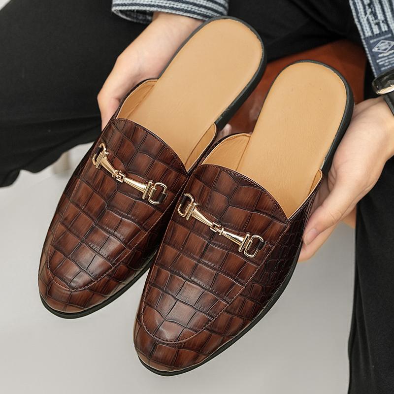 New Men's Crocodile Pattern Half Slippers Driving Shoes Casual Patent Leather Mules Moccasins Breathable Loafers Zapatos Hombre