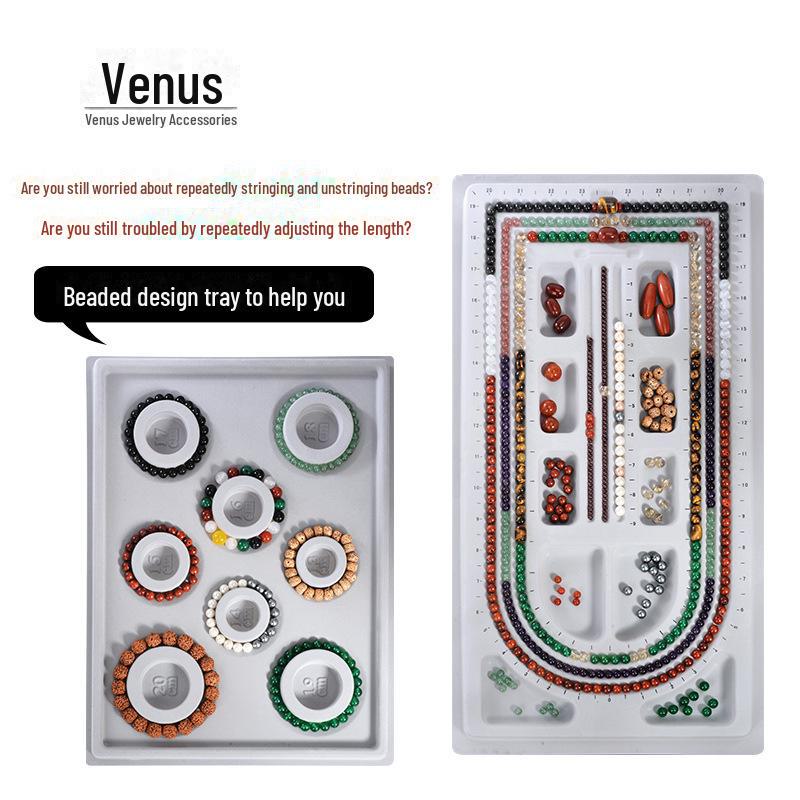 Ассортимент флокированных ювелирных изделий, витрин и дизайнерских лотков для браслетов и ожерелий своими руками