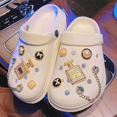 Подвески для обуви «сделай сам», набор садовой обуви, аксессуары, украшение с пряжкой для детей, вечерние девушки, GIF