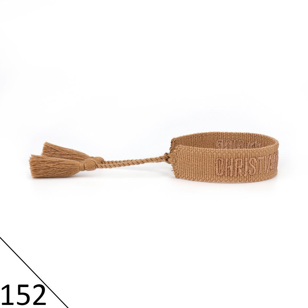 Браслет дружбы ручной работы с вышивкой и кисточками для женщин