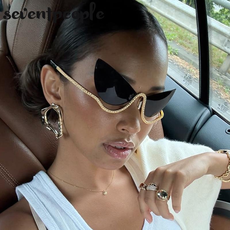 Sexy Cat Eye Punk Rimless Sunglasses Women Luxury Brand Vintage Metal Frame Rhinestone Sun Glasses For Lady Eyewear UV400