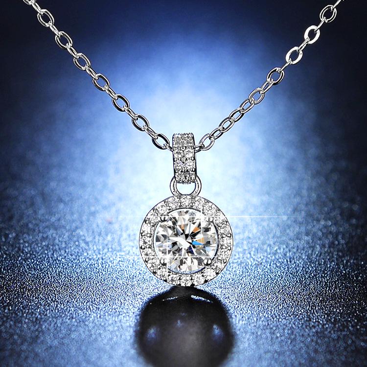 Ожерелье с муассанитом в форме сердца и четырехлистного клевера для женщин - Коллекция инфлюенсеров Xiaohongshu Douyin Kuaishou