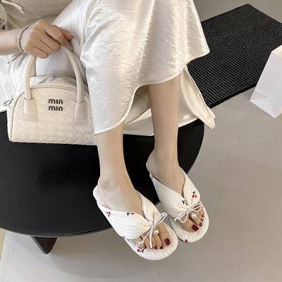 Идиллические повседневные тапочки для женской верхней одежды весна-лето 2025, новые шлепанцы на плоской подошве с украшением в виде бантика и жемчуга для женщин