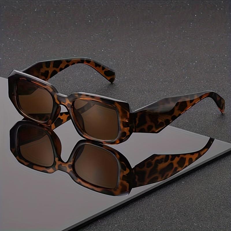 1pcs Stylish Polygon Decor Glasses Multiple Colors, Unisex Retro Party & Photo Props Lightweight & Washable.