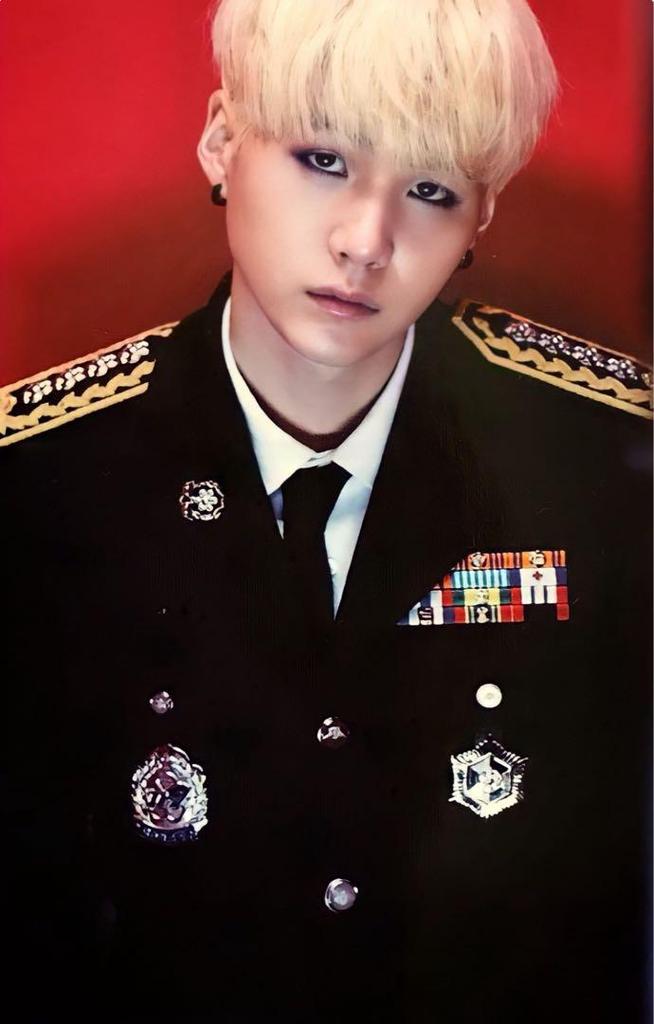 [Б/У] Значок BTS Юнги Шуга Мастер брошь