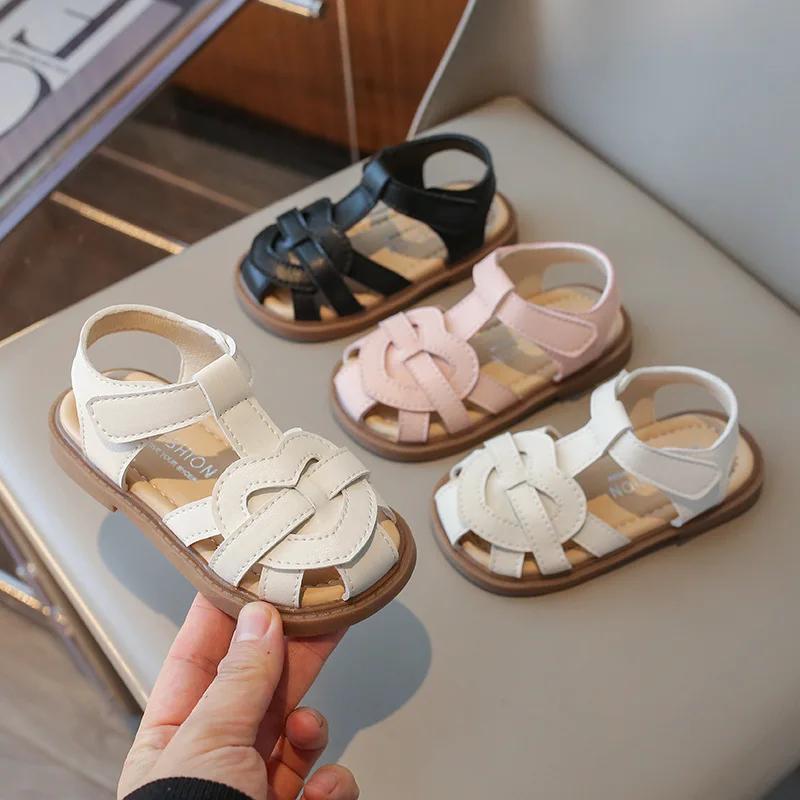 New Child Sandals 2024 Summer Girls Braided Style Flat Sandals Fashion Versatile Kids Causal Hollow-out Beach Shoes Soft Bottom